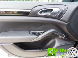 PORSCHE Cayenne usata, con Fendinebbia