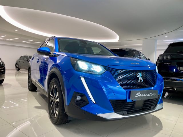 PEUGEOT 2008 usata, con Airbag
