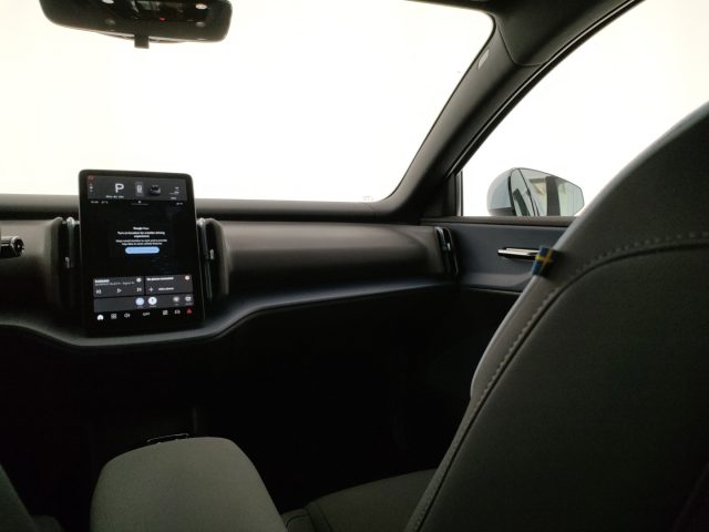 VOLVO EX30 usata, con Touch screen