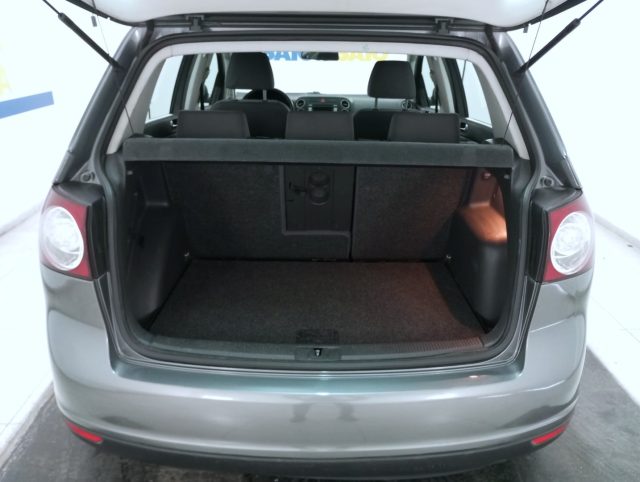 VOLKSWAGEN Golf usata, con ESP