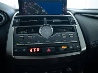 LEXUS NX 200t usata, con Luci diurne LED