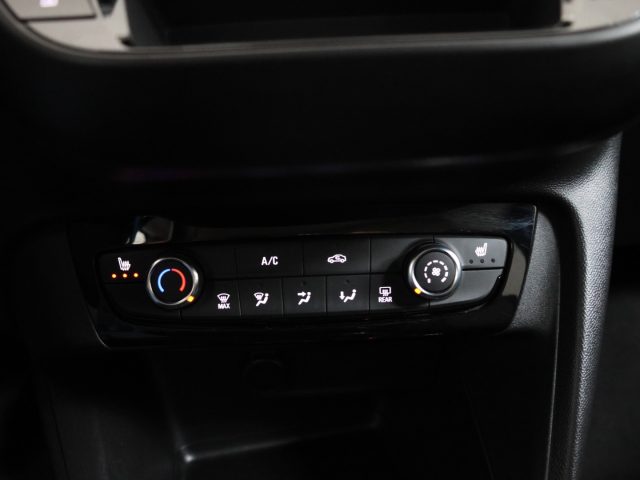 OPEL Corsa usata, con USB