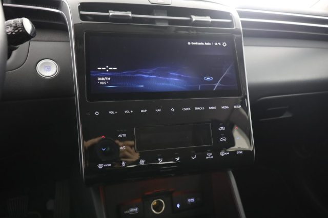 HYUNDAI Tucson usata 10