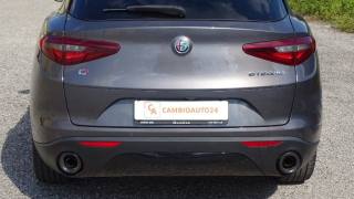 ALFA ROMEO Stelvio usata, con Sensori di parcheggio anteriori