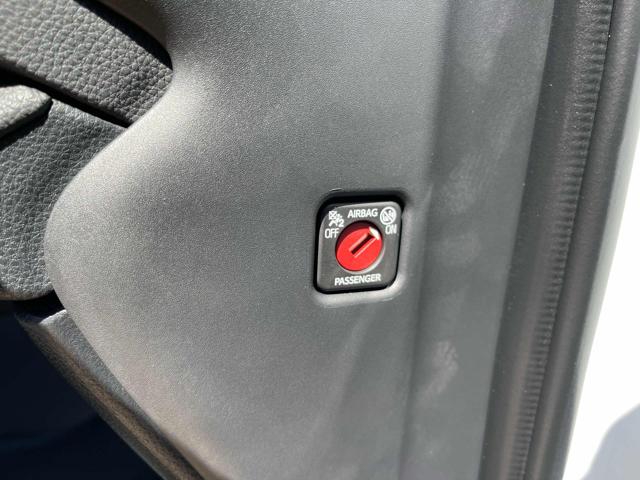TOYOTA Yaris Cross usata, con Autoradio digitale