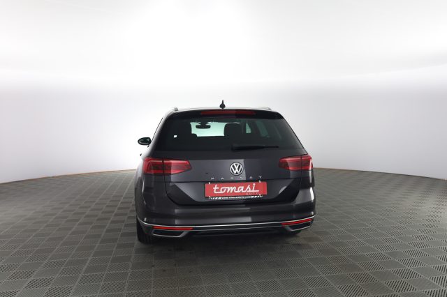 VOLKSWAGEN Passat usata 4
