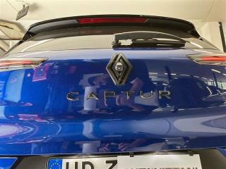 RENAULT Captur usata, con Hill holder
