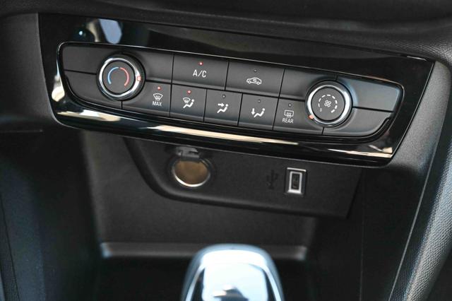OPEL Corsa usata, con Touch screen