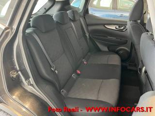 NISSAN Qashqai usata, con Boardcomputer