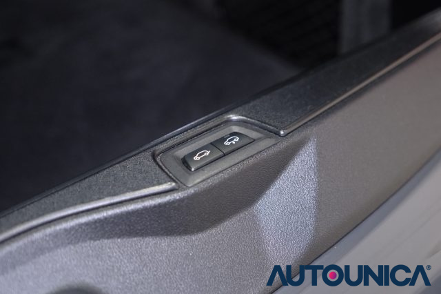 BMW X5 usata, con Carica per smartphone a induzione
