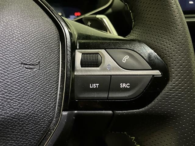 PEUGEOT 208 usata, con Volante riscaldabile