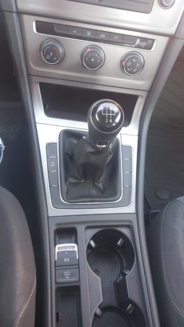 VOLKSWAGEN Golf usata, con Controllo trazione