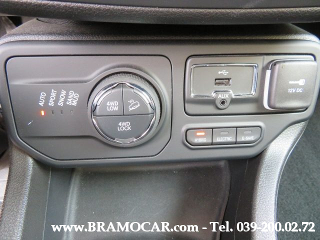 JEEP Renegade usata, con USB