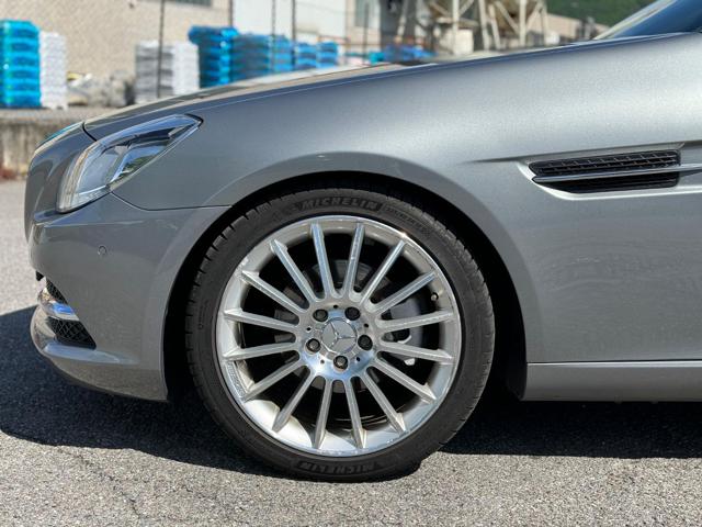 MERCEDES-BENZ SLK 200 usata, con Cerchi in lega