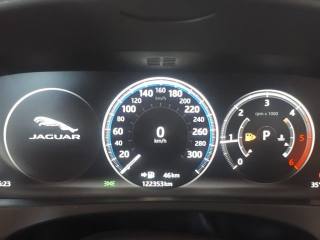 JAGUAR F-Pace usata, con Fari Xenon