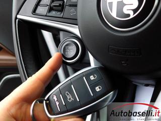 ALFA ROMEO Stelvio usata, con Airbag testa