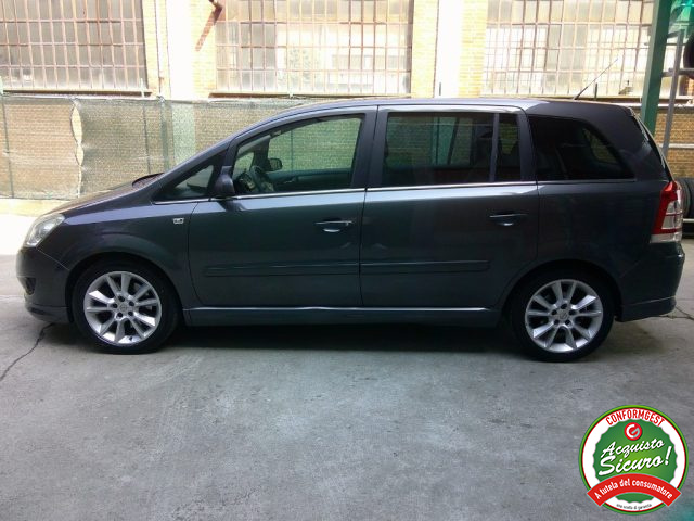OPEL Zafira usata, con Airbag