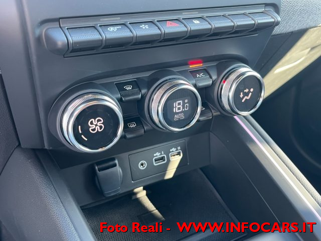 RENAULT Clio usata, con Luci diurne LED