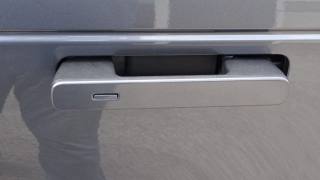 LAND ROVER Range Rover Velar usata, con Airbag testa