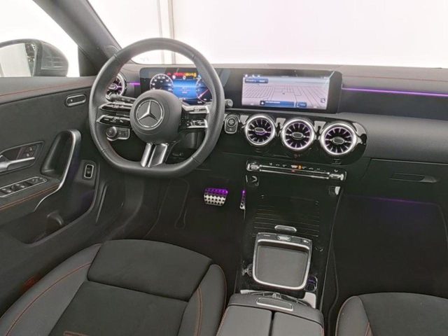 MERCEDES-BENZ CLA 180 usata, con Cerchi in lega