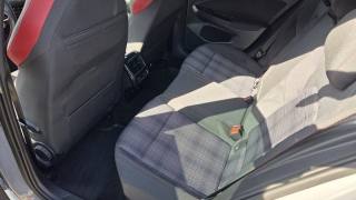 VOLKSWAGEN Golf usata, con ESP