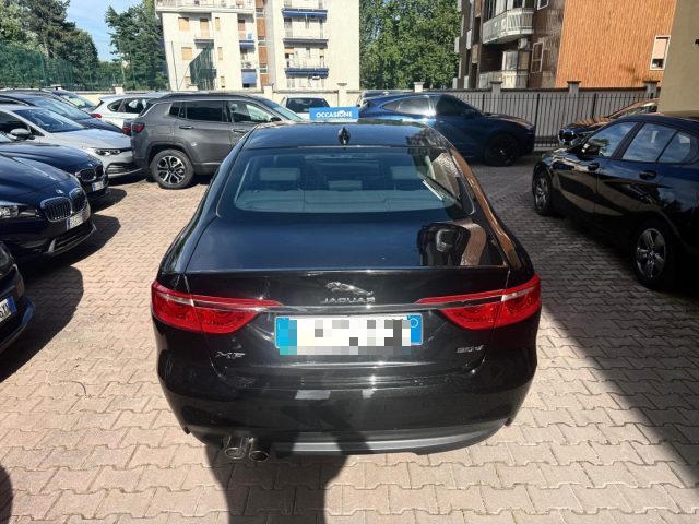 JAGUAR XF usata, con Antifurto
