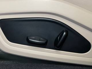 PORSCHE Taycan usata, con USB
