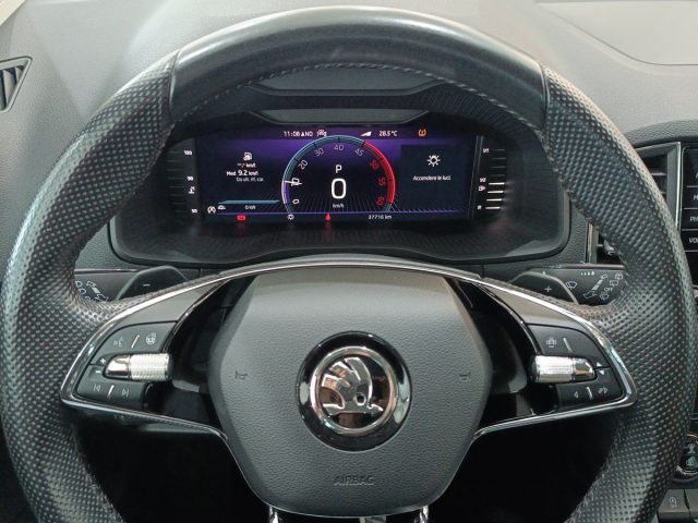 SKODA Karoq usata, con Bracciolo