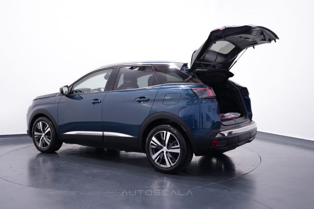 PEUGEOT 3008 usata, con Telecamera per parcheggio assistito