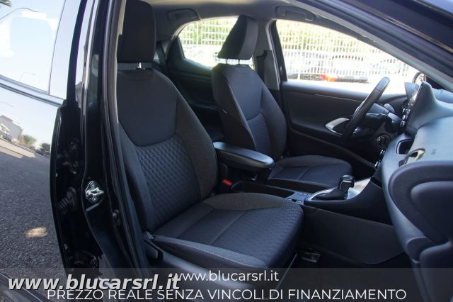 TOYOTA Yaris usata 10