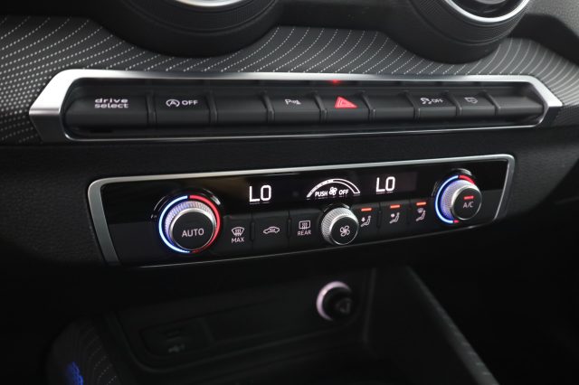 AUDI Q2 usata 11