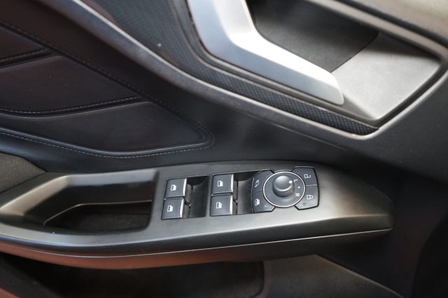 FORD Focus usata, con Leve al volante