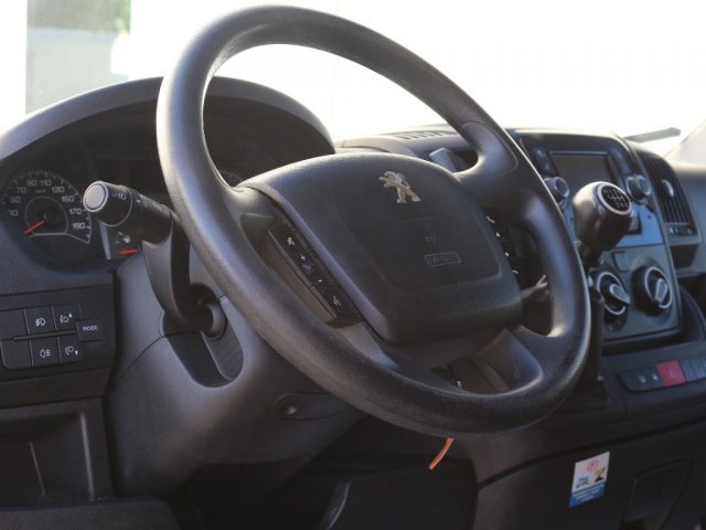 PEUGEOT Boxer usata, con Climatizzatore