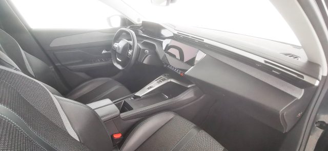PEUGEOT 308 usata, con Apple CarPlay