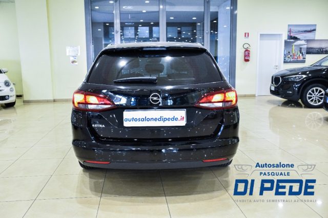 OPEL Astra usata, con Boardcomputer