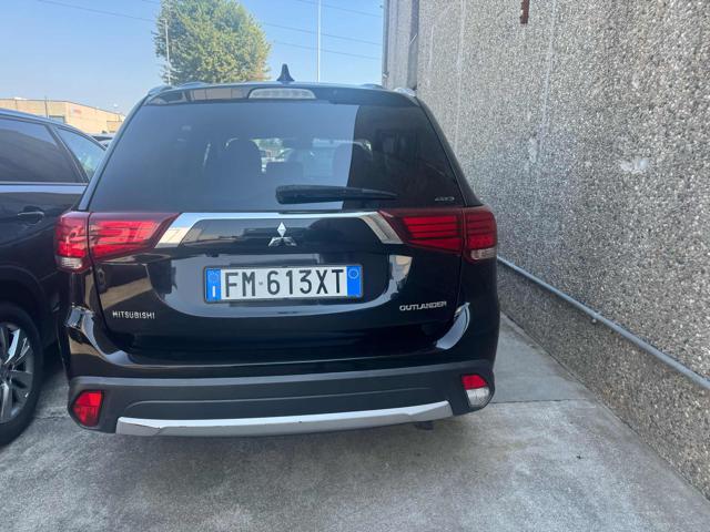 MITSUBISHI Outlander usata, con Airbag laterali