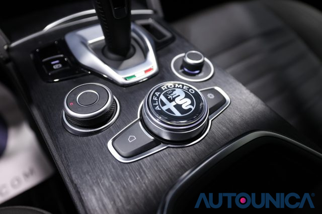 ALFA ROMEO Stelvio usata, con Bluetooth