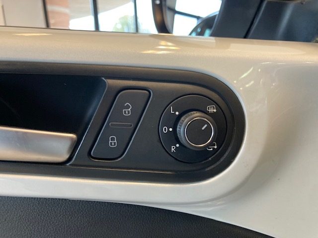 VOLKSWAGEN Maggiolino usata, con Leve al volante