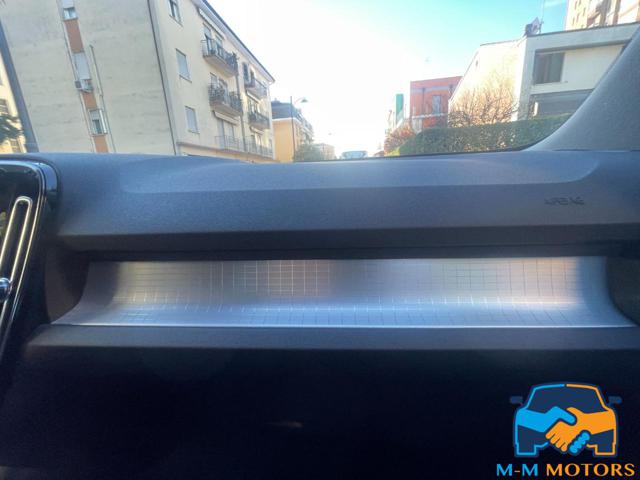 VOLVO XC40 usata 53