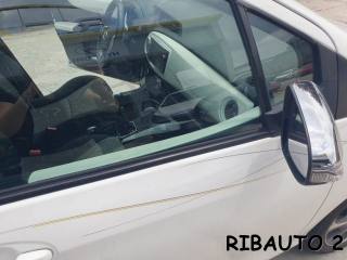 TOYOTA Yaris usata, con Airbag