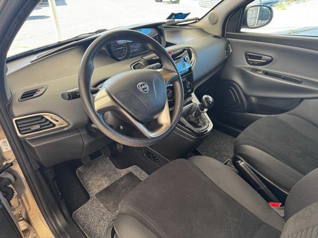 LANCIA Ypsilon usata, con Sedile posteriore sdoppiato