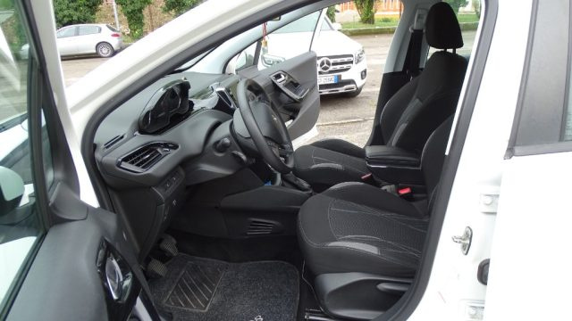 PEUGEOT 208 usata, con Fendinebbia