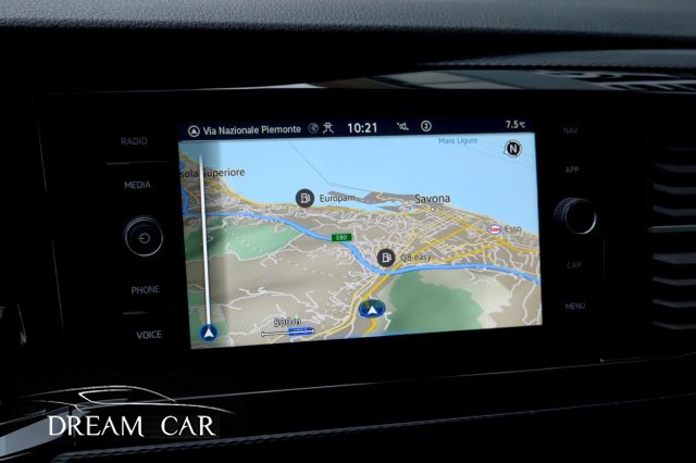 VOLKSWAGEN T6.1 usata, con Cruise Control