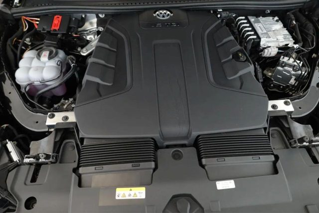 VOLKSWAGEN Touareg usata, con Filtro antiparticolato