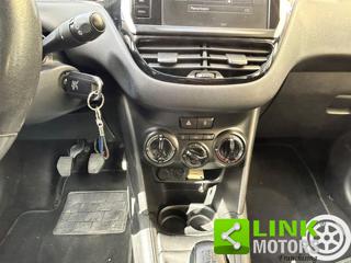 PEUGEOT 208 usata, con Sedile posteriore sdoppiato