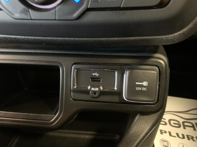 JEEP Renegade usata, con Touch screen