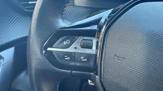 PEUGEOT 2008 usata, con Autoradio