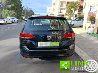 VOLKSWAGEN Passat Variant usata, con Volante multifunzione