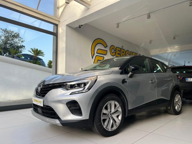 RENAULT Captur usata, con Volante in pelle
