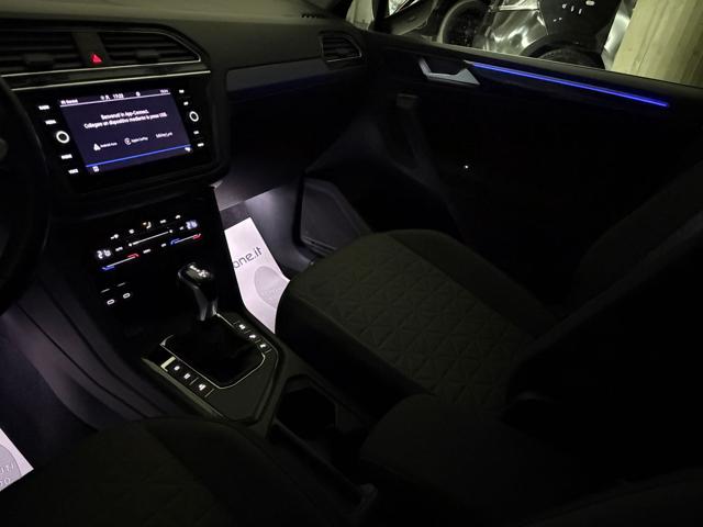 VOLKSWAGEN Tiguan usata, con Leve al volante